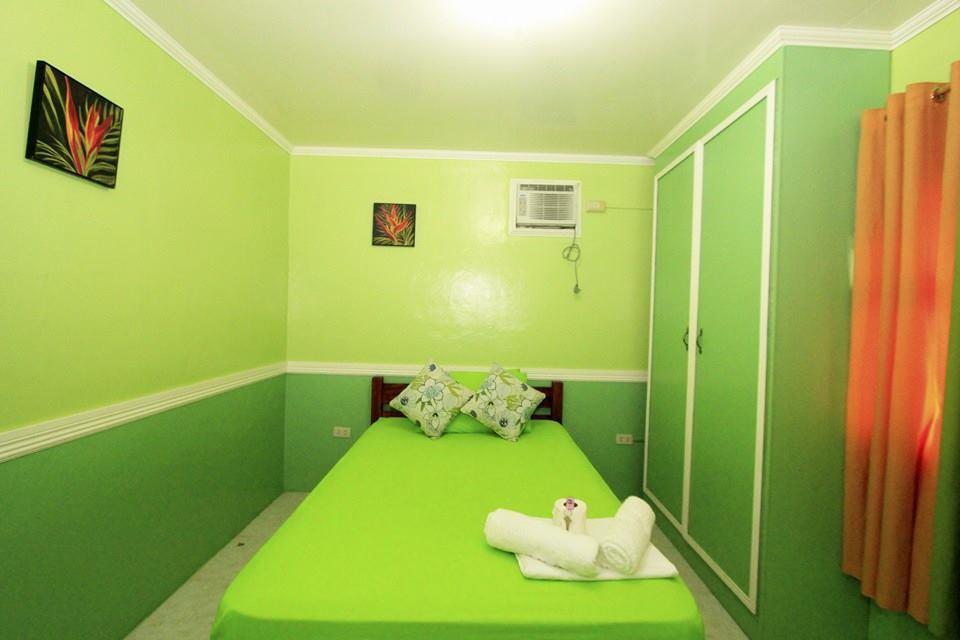 Maritonies Place โกรอน ภายนอก รูปภาพ