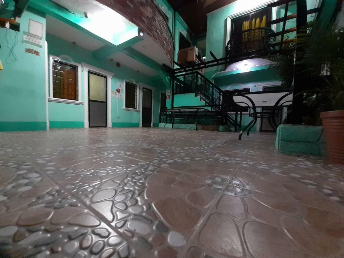 Maritonies Place โกรอน ภายนอก รูปภาพ